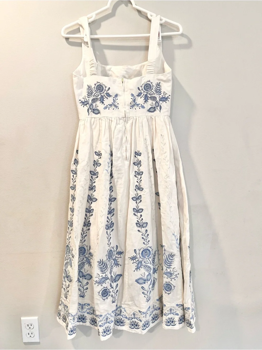 NWT Agua By Agua Bendita Miramar Floritura Embroidered Linen Dress Sz Small - Picture 5 of 9